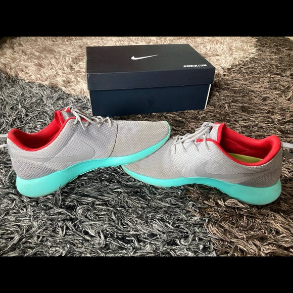 Roshe One (Custom Yeezy Colorway) Size 10M - Picture 4 of 11